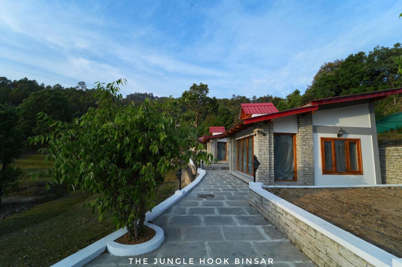 Отель The Jungle Hook Binsar Алмора Экстерьер фото