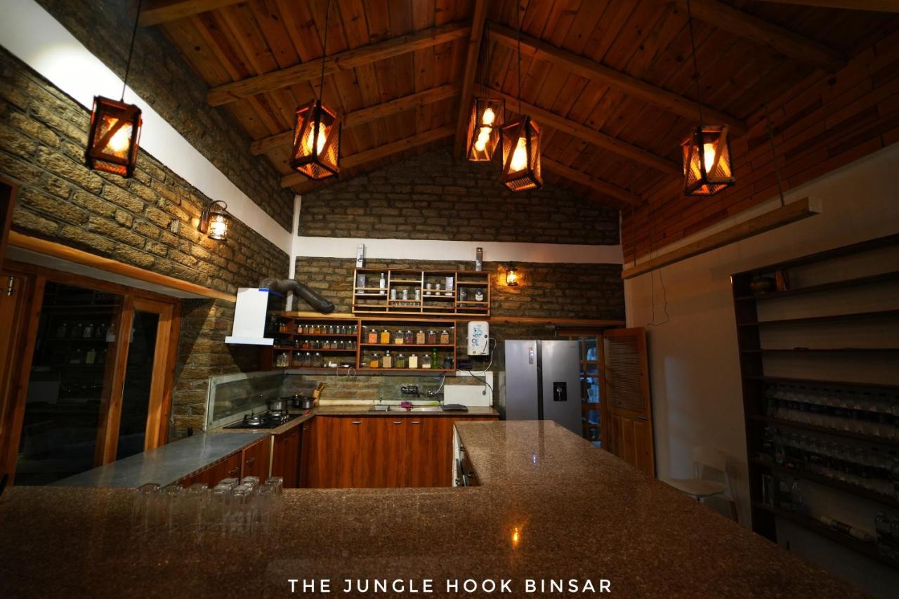 Отель The Jungle Hook Binsar Алмора Экстерьер фото